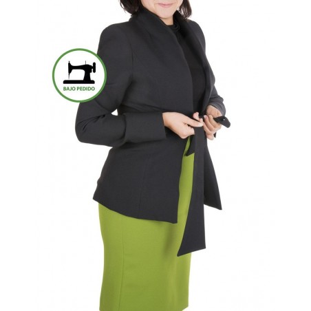 AMERICANA MUJER CHIMENEA LAZO
